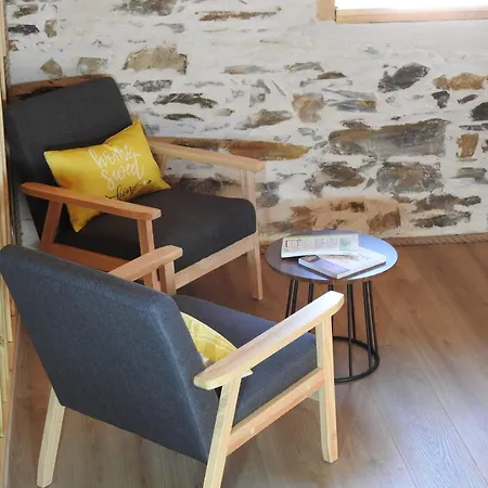 D'hotes De Charme Pierres Anciennes, Confort Et Nature 2 Bed & Breakfast 3*